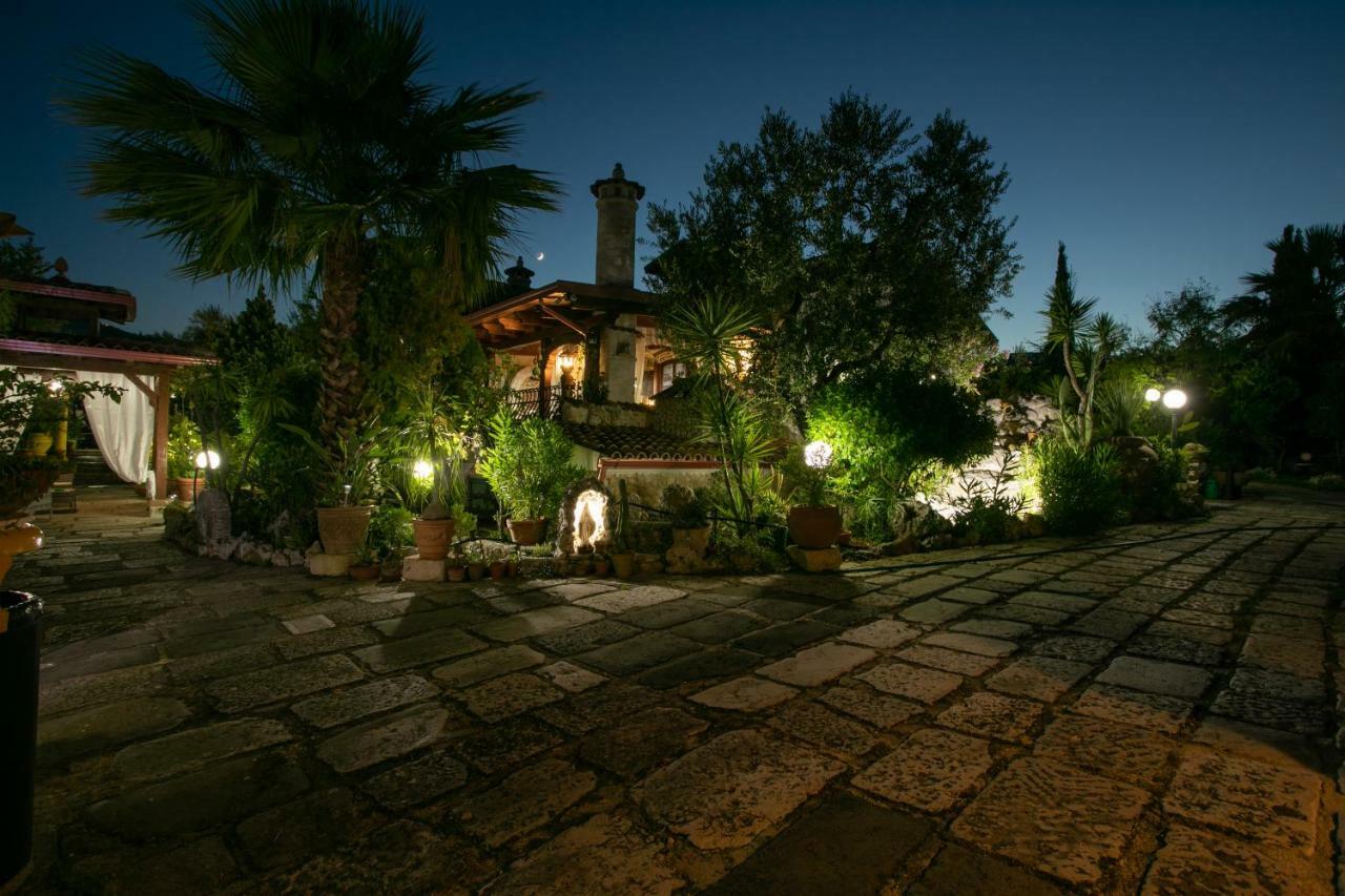 Il Casale Delle Principesse Villa Mattinata Luaran gambar