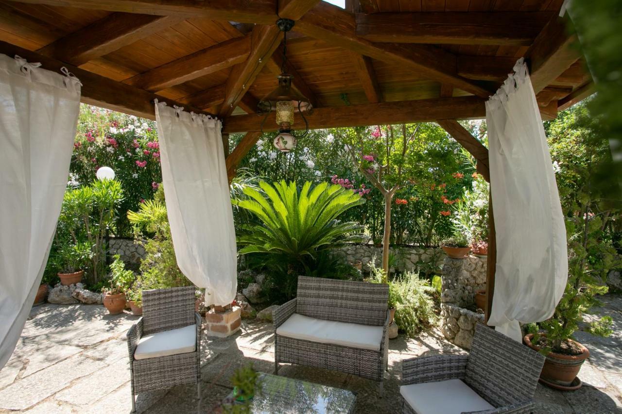 Il Casale Delle Principesse Villa Mattinata Luaran gambar
